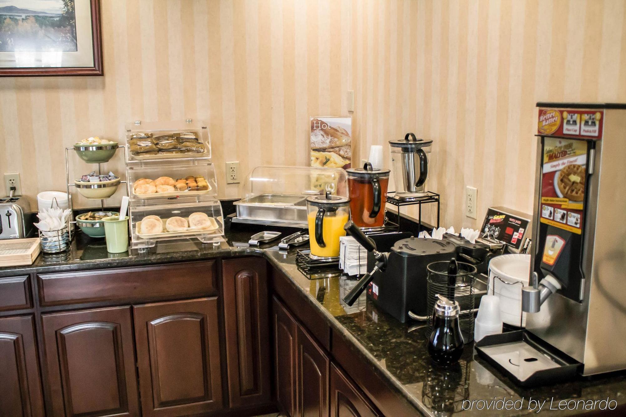 Econo Lodge Glens Falls - Lake George Bagian luar foto
