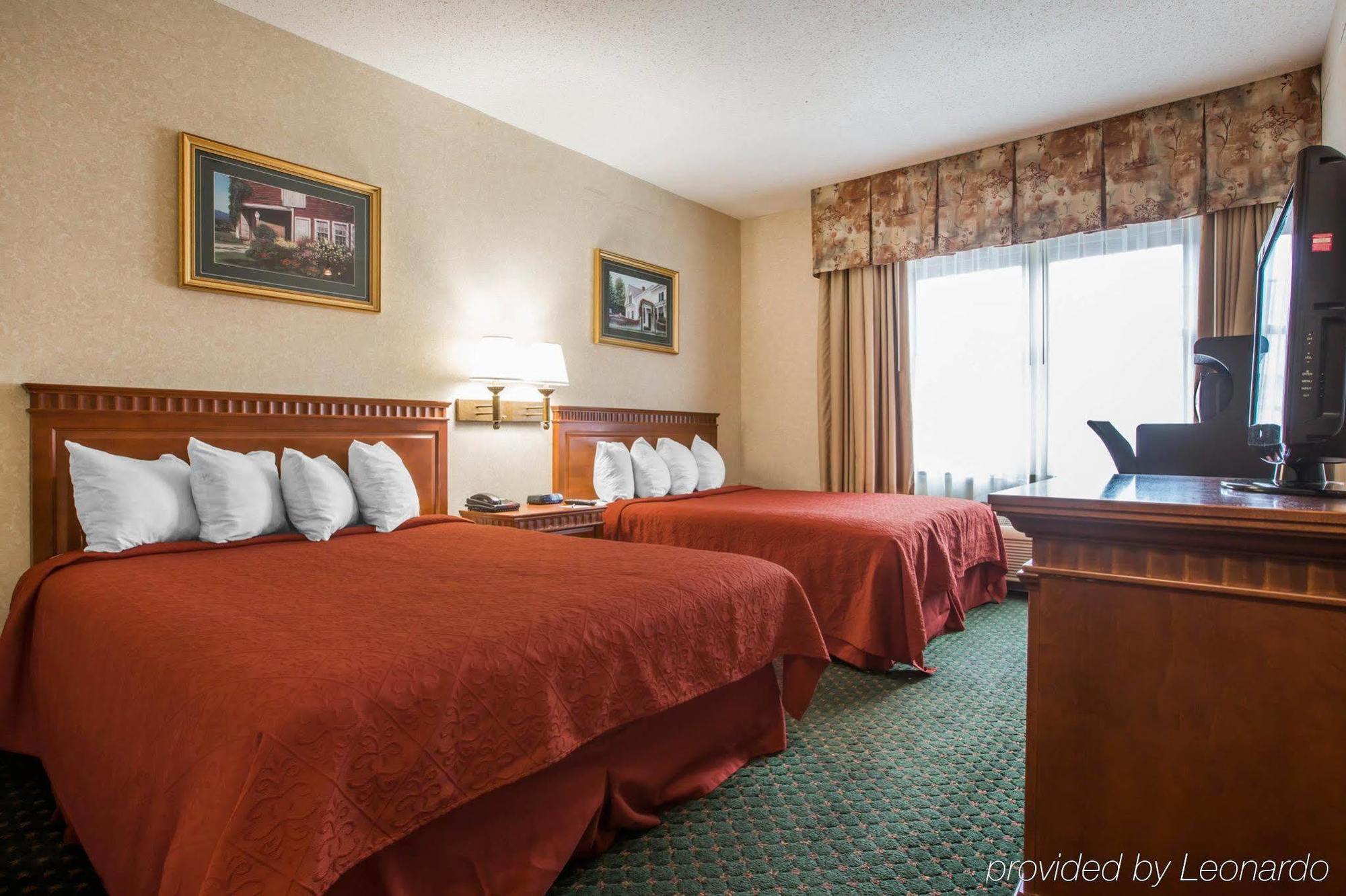 Econo Lodge Glens Falls - Lake George Bagian luar foto